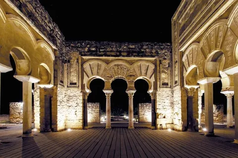 Tour guiado de Medina Azahara por la noche