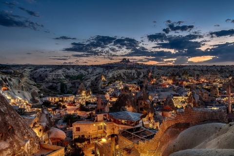 Depuis Istanbul : 2 jours en Cappadoce avec montgolfière