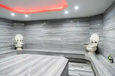 Istanbul: Legendary Turkish Bath With Foam and Oil Massage
