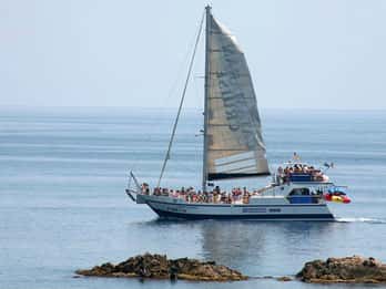 Lloret de Mar: Catamaran Cruise with Food, Drinks, and Music
