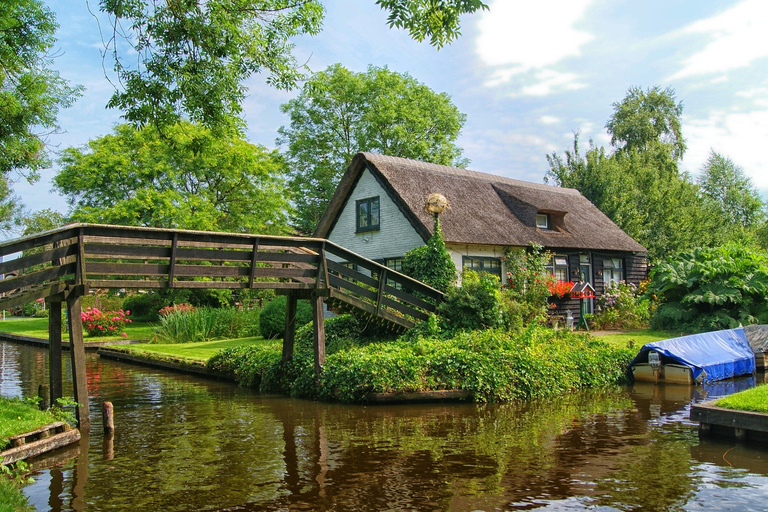 Giethoorn: excursão particular de um dia com passeio de barco saindo de Amsterdã