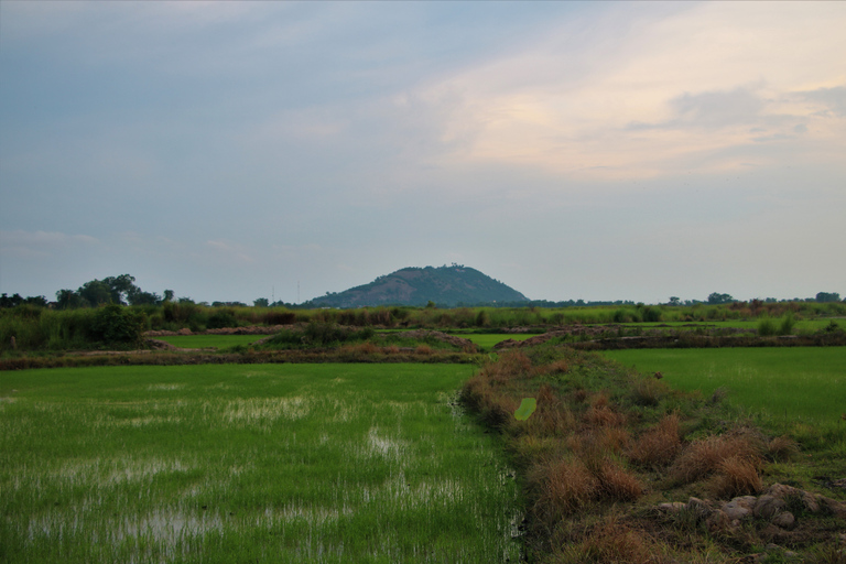 Siem Reap: ciclo rural e passeio pela vila localSiem Reap: passeio privado de ciclo e vida na vila local