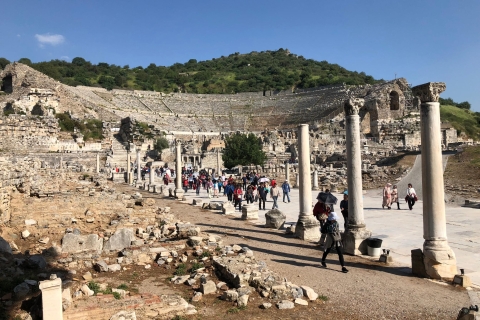 Éphèse : excursion privée d'une journée à terre avec accès coupe-fileEphesus: excursion privée à terre d'une journée