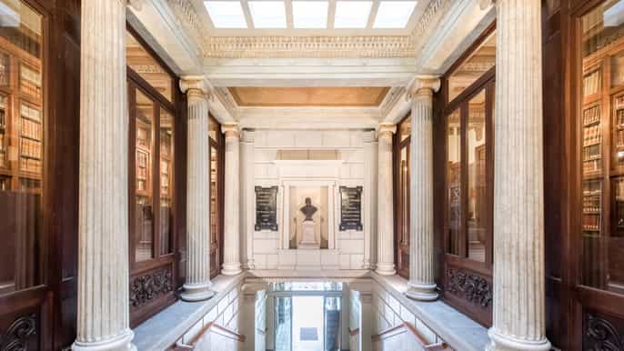 barcelone visite guidée de la bibliothèque arús