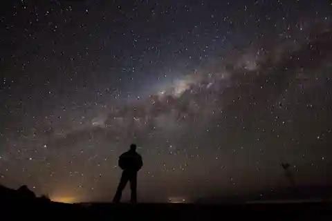 Observar las estrellas en el desierto de Atacama