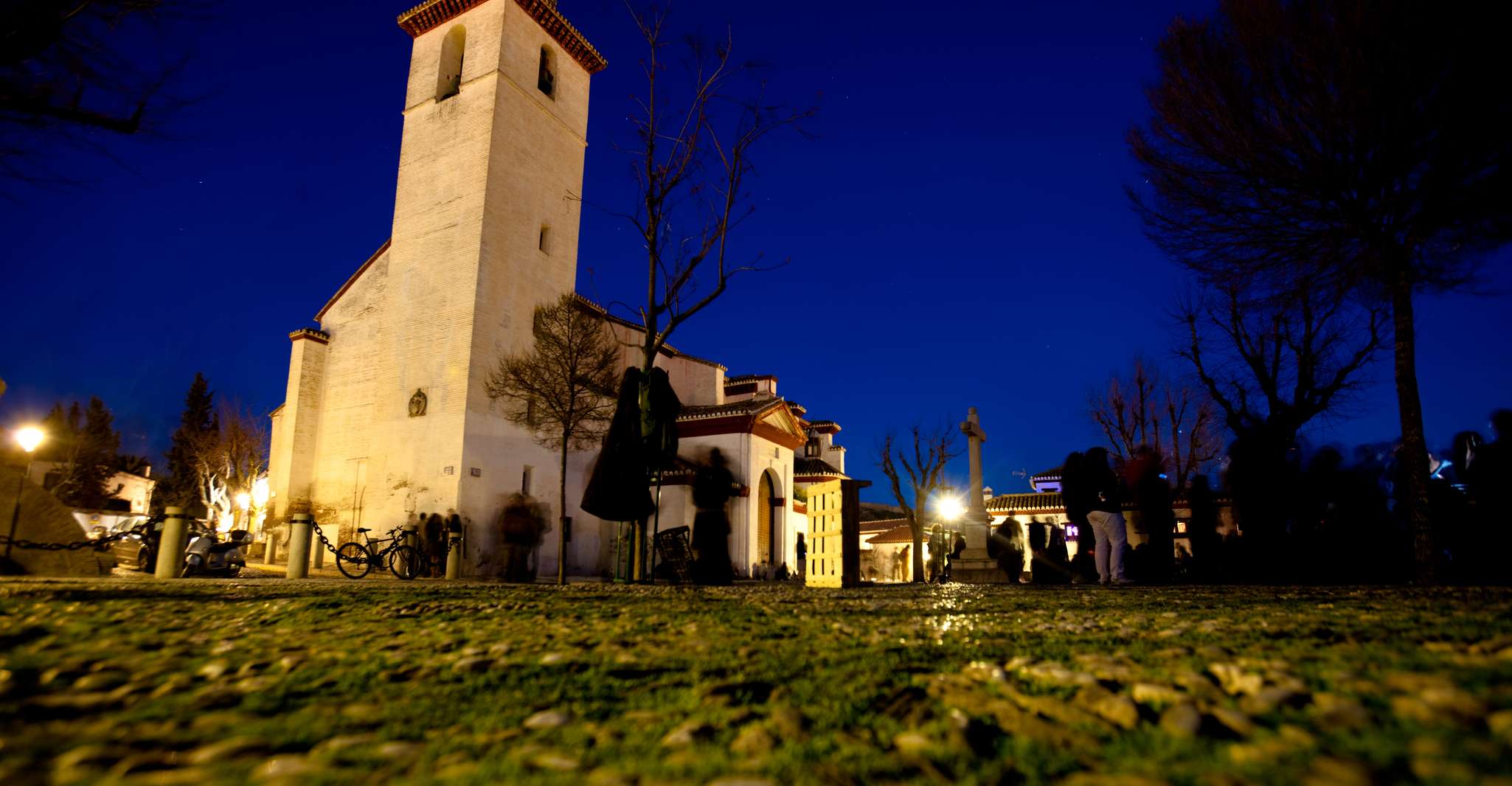 Albaicin and Sacromonte Evening Walking Tour - Housity