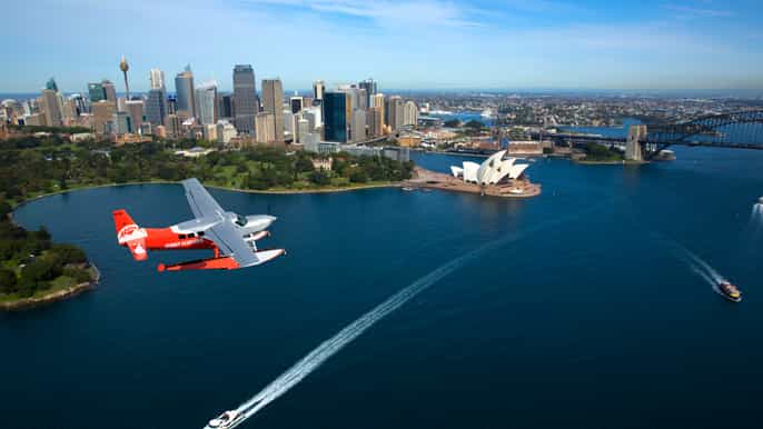 sydney harbour and palm beach 30minute seaplane flight