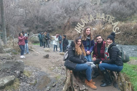 Cappadocia: tour di 2 giorni delle attrazioni con mongolfiera da IstanbulDa Istanbul: Tour di 2 giorni dei punti salienti della Cappadocia con mongolfiera