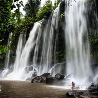 Full-Day Kulen Waterfall and 1000 Lingas Tour