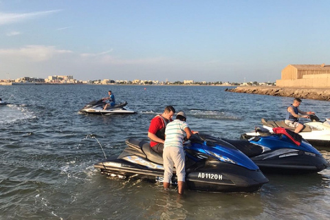 Aluguel de jet ski de 1 hora em Abu Dhabi