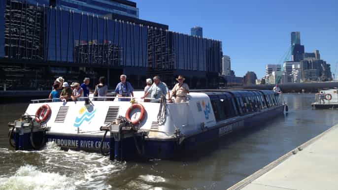 hafen von melbourne docklands bootstour mit kaffee tee