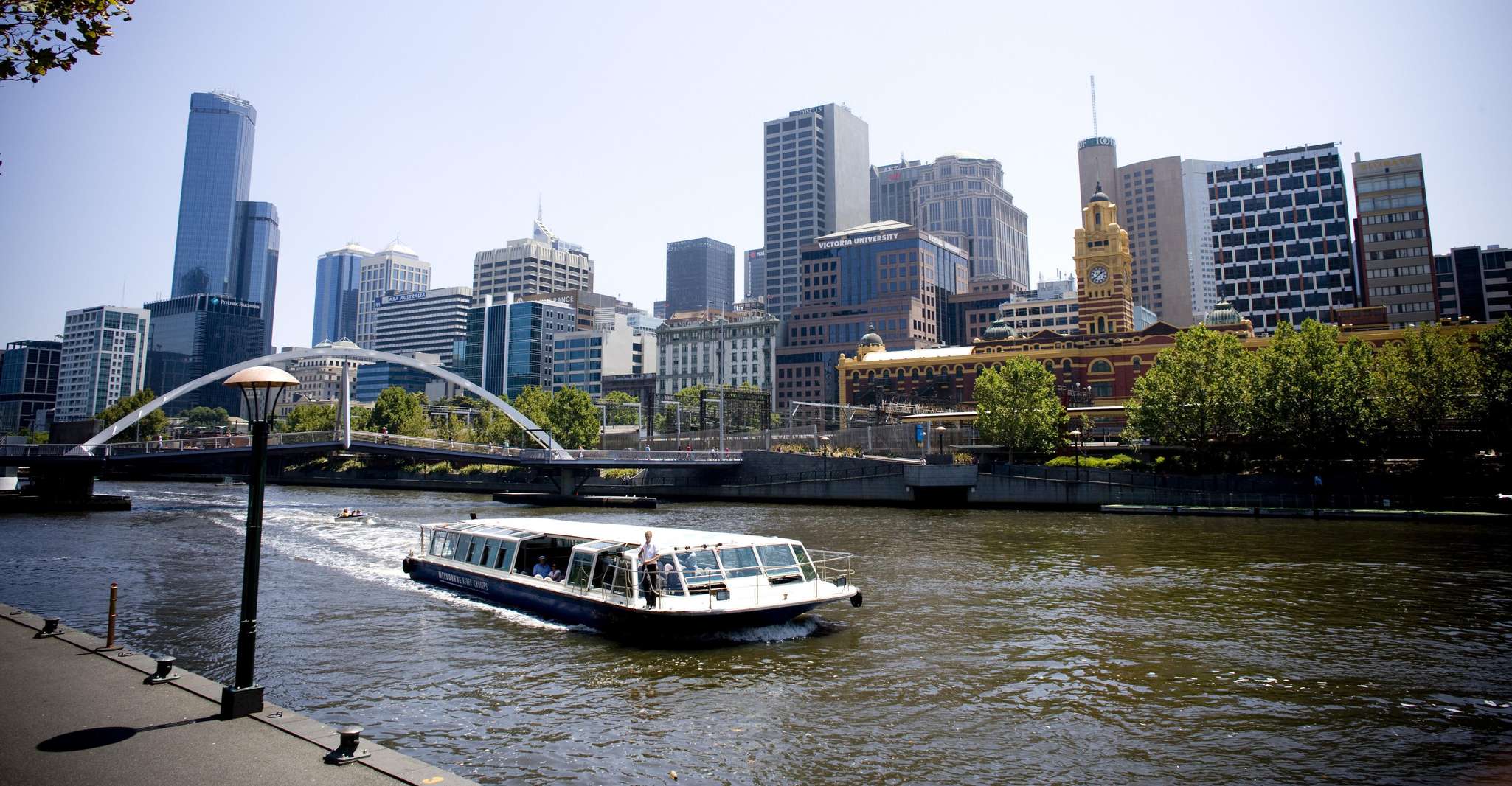 Melbourne City Cruise with Tea, Coffee, and Commentary photo 4