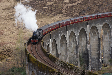 Desde Glasgow: 2 días Eilean Donan, Loch Ness y GlenfinnanExcursión con alojamiento en habitación individual