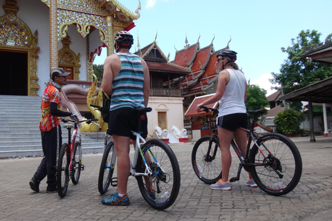 Chiang Mai: 25 km di tempo libero in mountain bike e kayak nella giunglaDa Chiang Mai: tour in bici e kayak