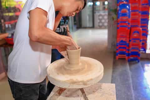 From Hanoi: Full-Day Van Phuc silk & Bat Trang Village