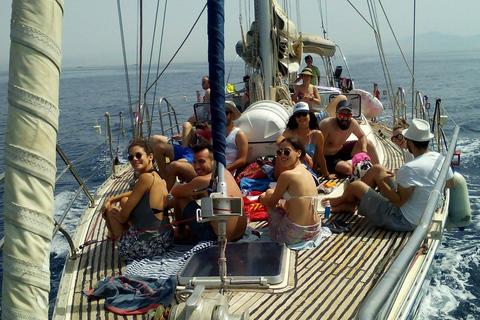 Athens: Full-Day Private Sailing Trip with Meal & Drinks Daily sailing cruise from Athens with food and drinks