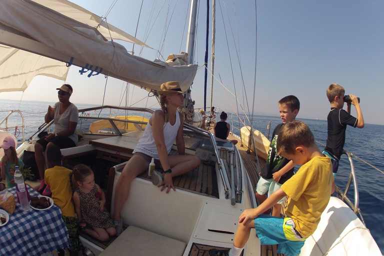 Athens: Full-Day Private Sailing Trip with Meal & Drinks Daily sailing cruise from Athens with food and drinks