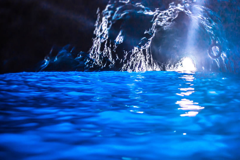 Depuis Naples : journée à Capri avec déjeuner 3 services