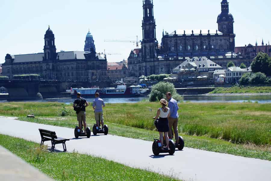 Dresden: Geführte Segway-Tour durch das Elbtal. Foto: GetYourGuide Dresden: Geführte Segway-Tour durch das Elbtal. Foto: GetYourGuide