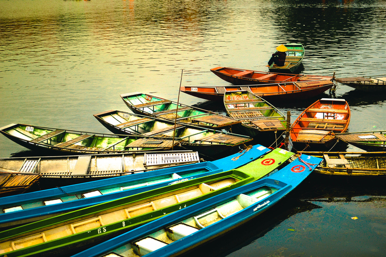 Hoa Lư und Tam Cốc mit Radtour und FamilienbesuchKleingruppentour