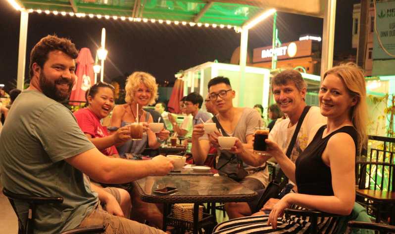 Entdecke Hanois Street Food bei Nacht & Mini Class Coffee