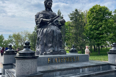 A Journey through Communism: Transnistria Group Day Tour