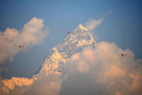 Pokhara: 30-Minute Tandem Paraglide