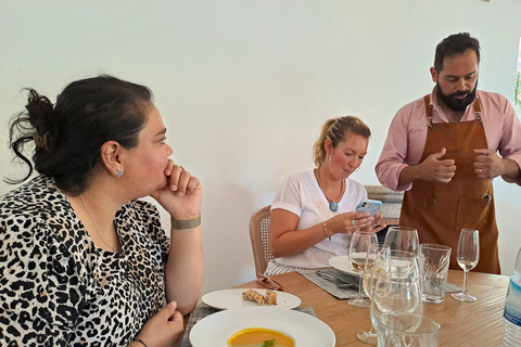 From Porto: Douro Valley Private Tour w/ 3 Wineries & Lunch Douro Valley Authentic Tour w/ 3 wineries & lunch in French