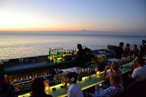 Uluwatu: tour dei bar sulla spiaggia e sulla scogliera