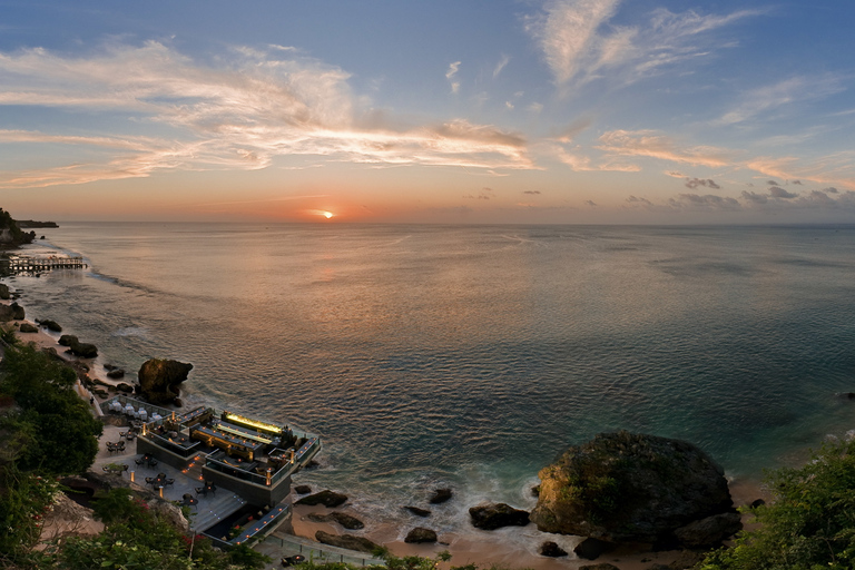 Uluwatu: privat tur med strandklubbar och klippbarer