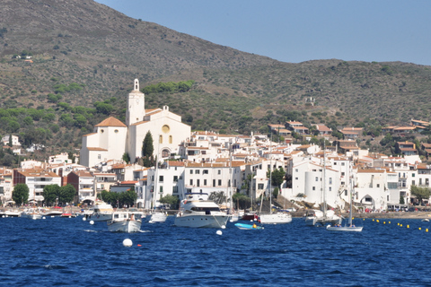 Ab Roses: Katamaran-Tour zum Cap Norfeu - CadaquésAb Roses: Katamaran-Fahrt Cap Norfeu - Cadaqués