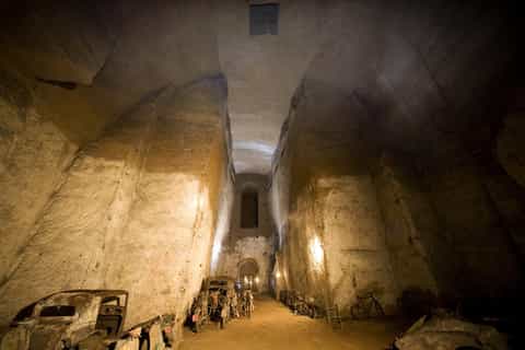 Neapel: Eintritt in Bourbonen-Tunnel