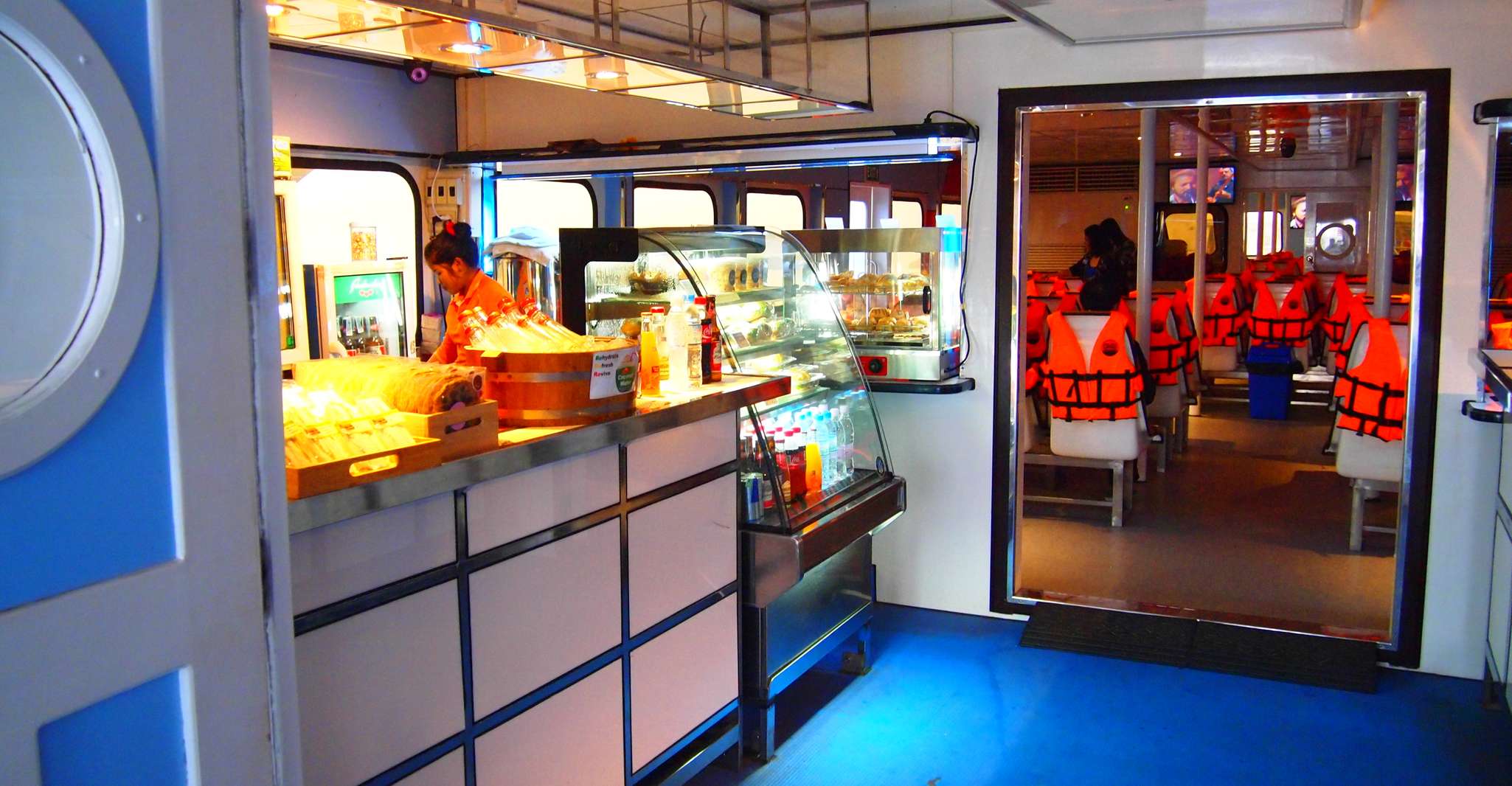 Phuket, transfert de ferry à une seule voie vers/depuis Koh Phi Phi - Hizvo