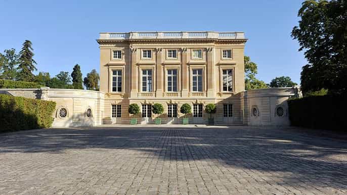 marieantoinette’s estate and the trianon palaces