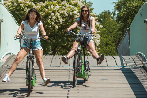 Praga: excursão de 2 horas em E-Scooter HUGO Bike para grupos pequenos