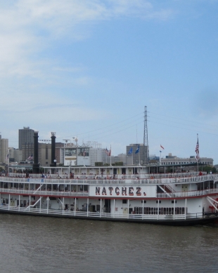 Riverboats return to the Mississippi