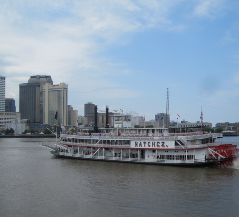 Cruises & boat tours
