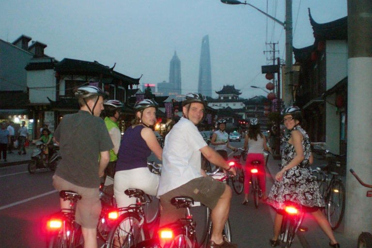 Shanghai Charming Night Small Group Bike Tour