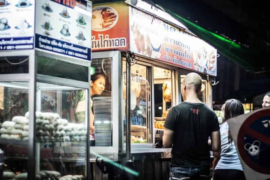 Chiang Mai: Abendliche Tour zum lokalen Street Food Markt. Foto: GetYourGuide