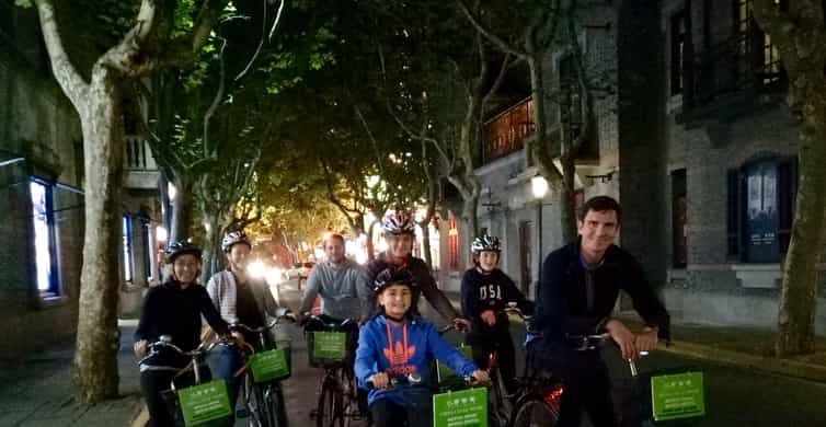 Shanghai Charming Night Small Group Bike Tour photo 8