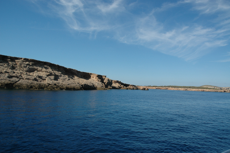 IBIZA: Crucero Es Vedrá guiedRecogida en Ibiza, Santa Eulalia y San Antonio