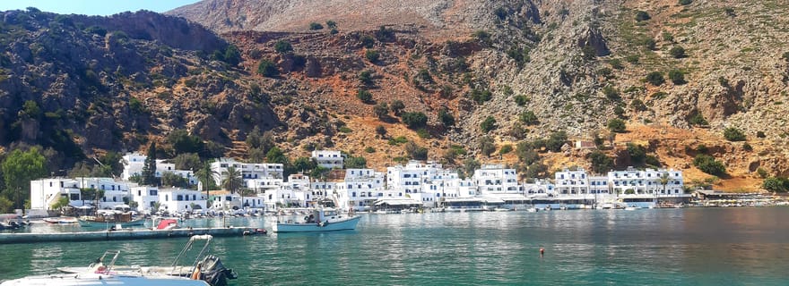 La Canée : visite privée en SUV de Loutro et Sweet Water