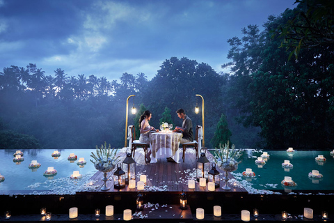 Ubud: Romantic Floating Dinner Under the Stars Ubud: Romantic Floating Dinner Under the Stars - Beef