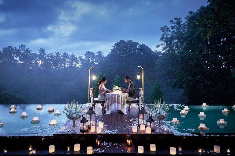 Ubud: Romantic Floating Dinner Under the Stars Ubud: Romantic Floating Dinner Under the Stars - Beef