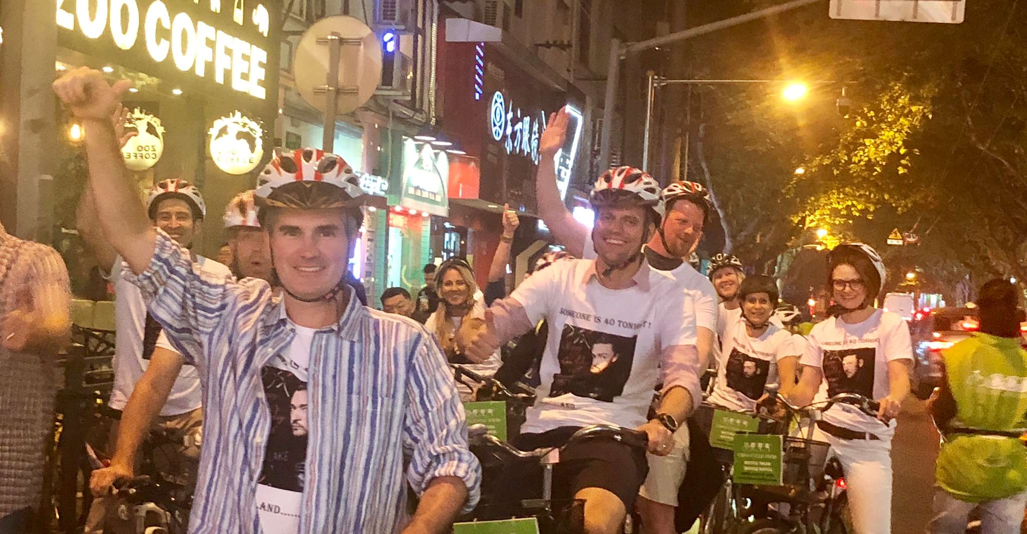 Shanghai Charming Night Small Group Bike Tour photo 9