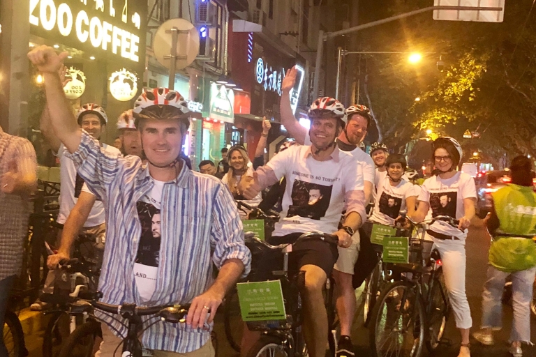 Visite à vélo en petit groupe de Shanghai Charming Night