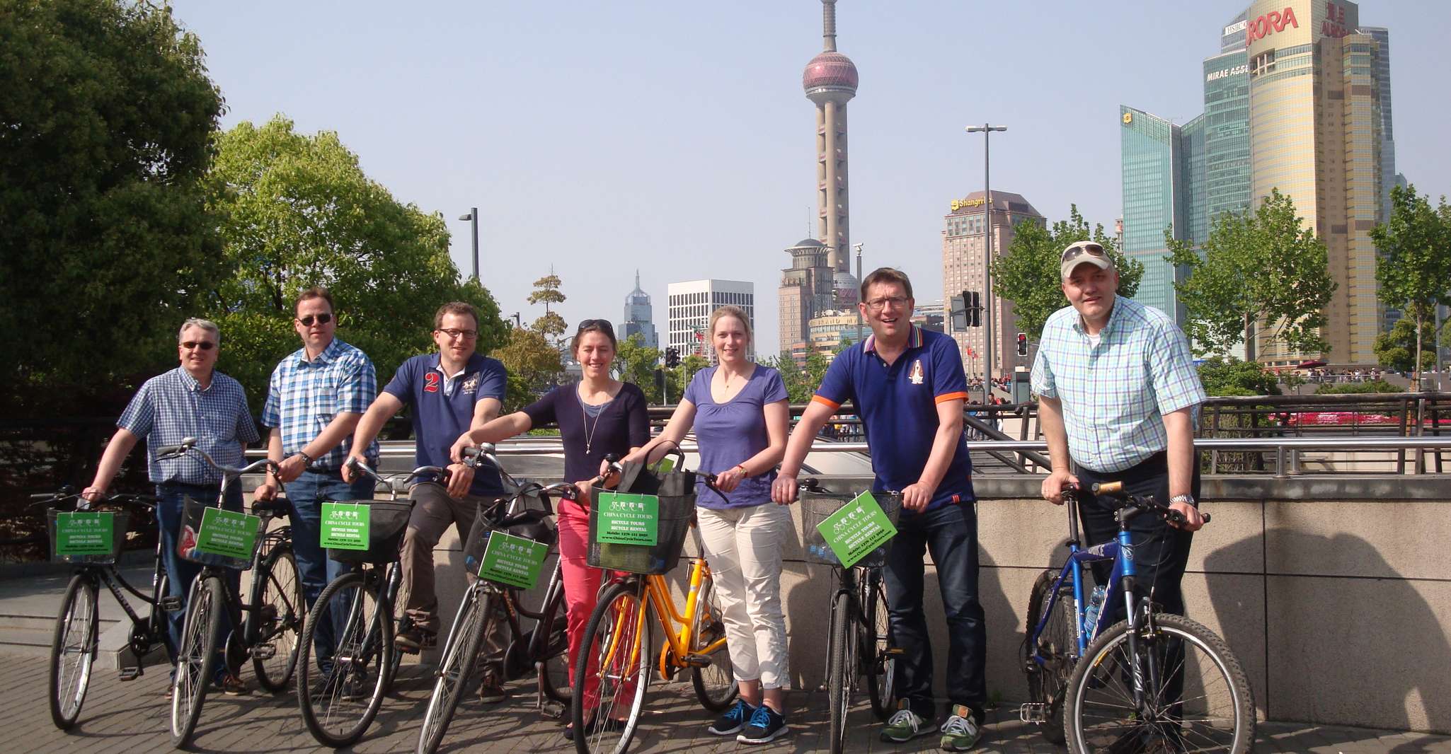 Half-Day Old Shanghai Small Group Bike Tour (Day & Night) photo 15