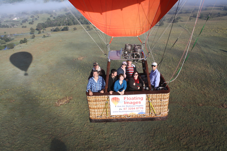 Luchtballonvaart in de regio Brisbane Scenic City &amp; CountryAlleen ballonvaart - GEEN optie voor ontbijt na de vlucht