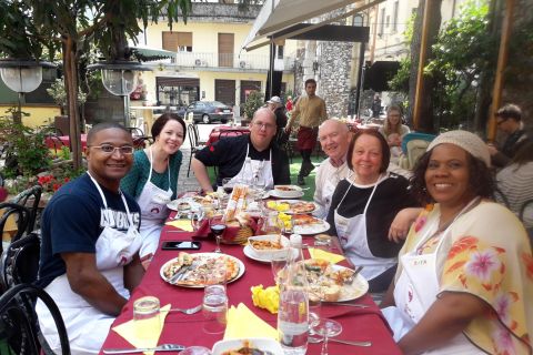 Taormina: aula de preparo de pizza de meio dia