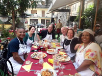Taormina, clase de preparación de pizzas de medio día - Hizvo